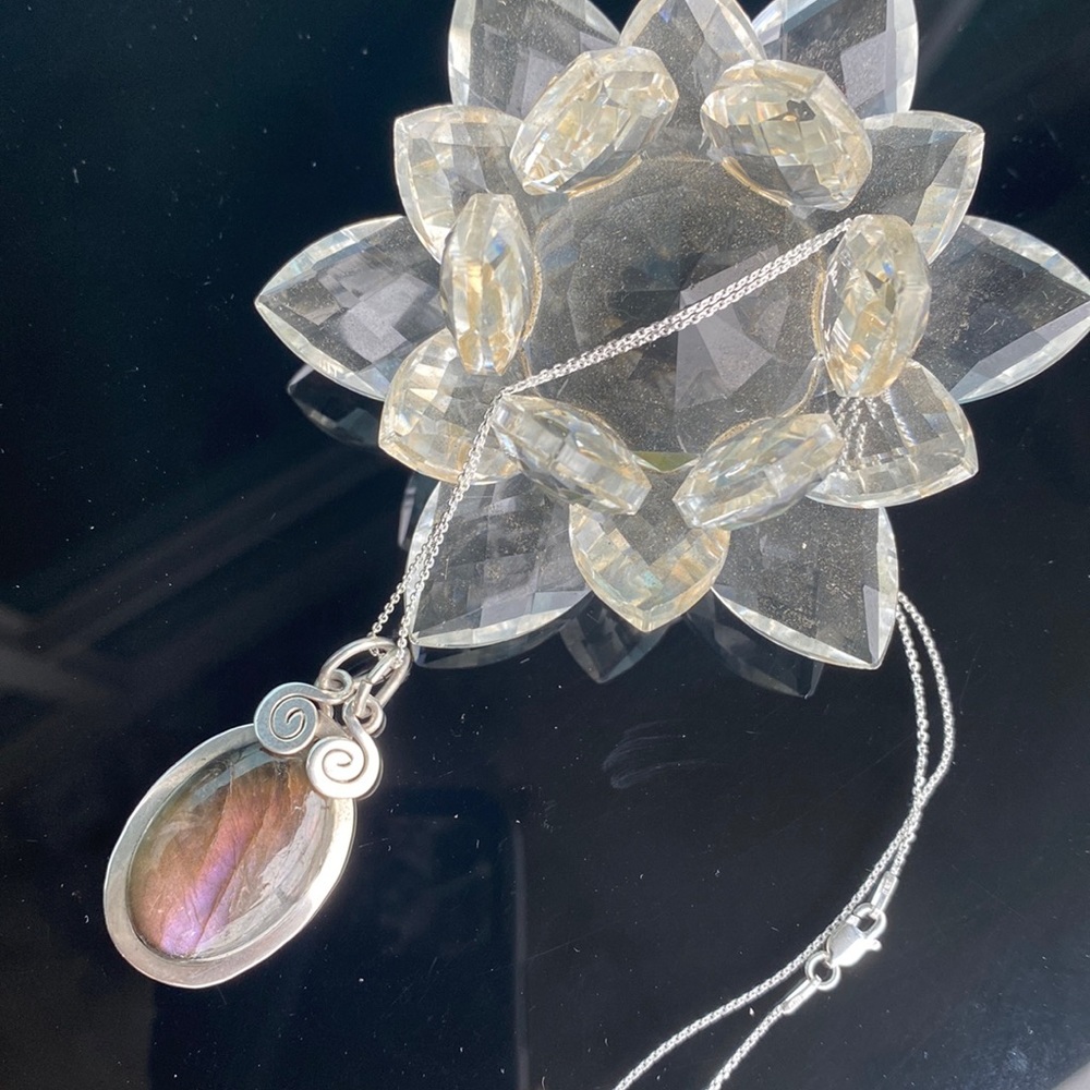 Labradorite and sterling silver pendant